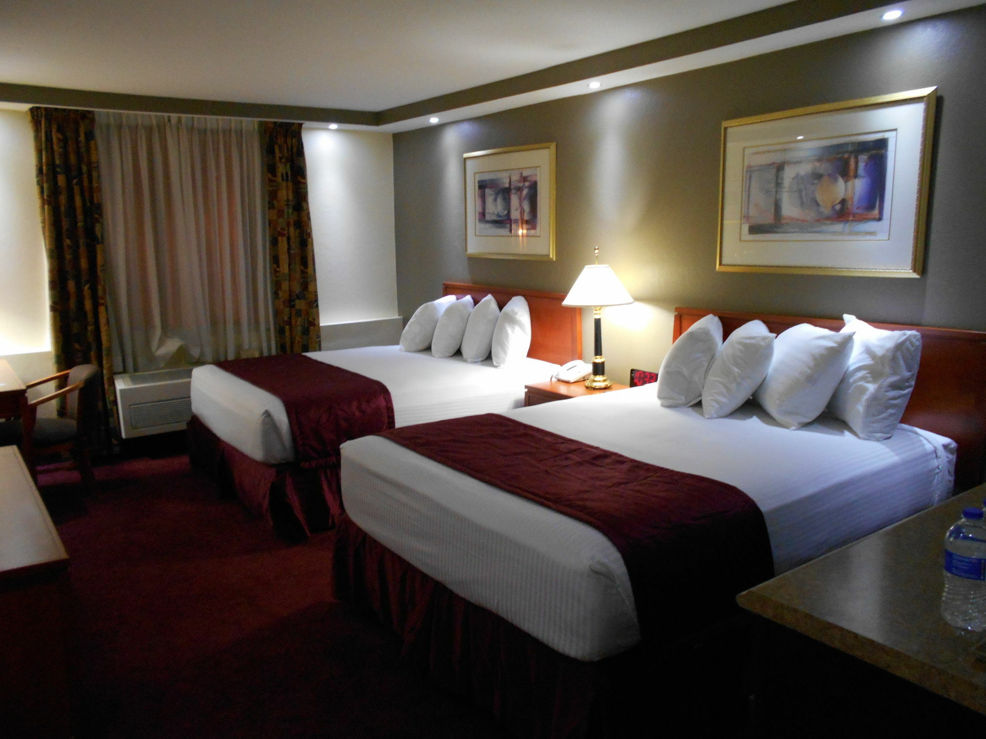 Best Host Inn Plaza Kansas City South グランドビュー エクステリア 写真